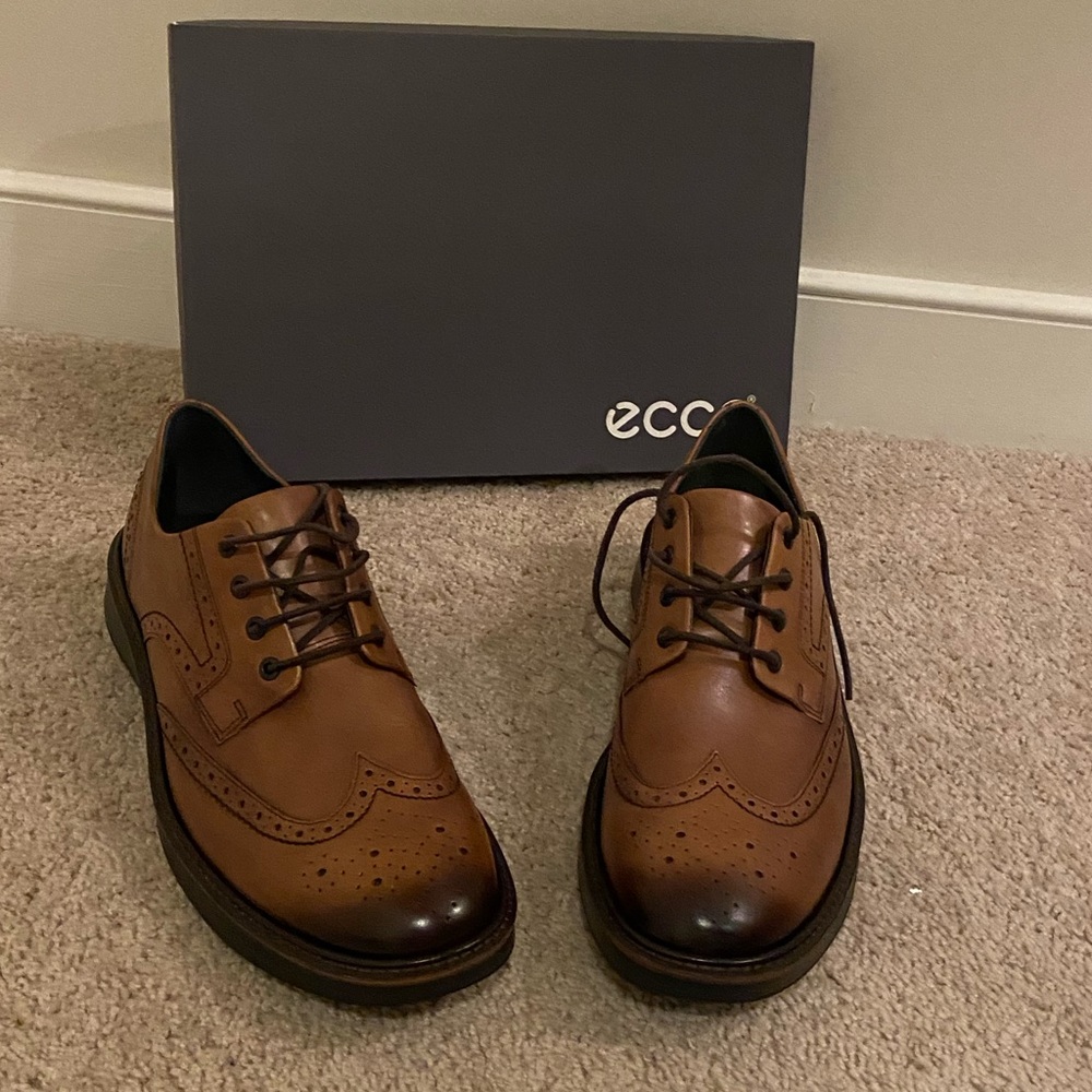 Ecco Lhasa Brogue tie shoes New in box